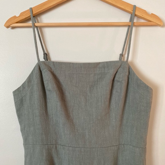 ASTR Dress - Medium - Sage Green, Linen - Picture 4 of 5